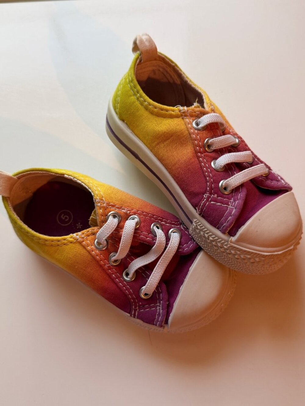 Okie Dokie canvas sneakers, toddler size 5; Sunset ombre
